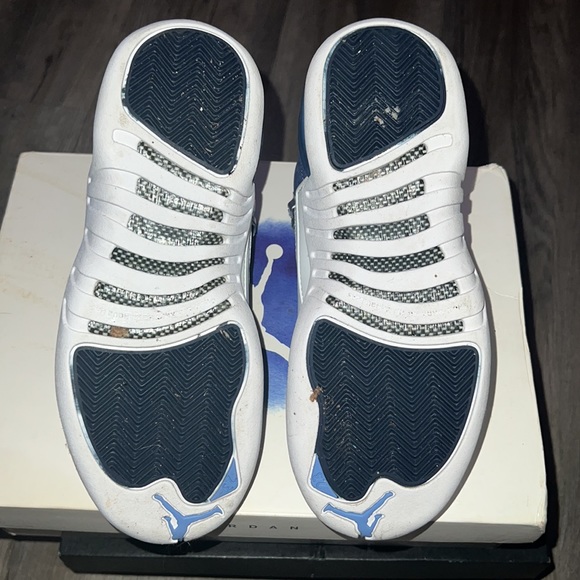 Jordan 12 Retro Grade School size 4 - Picture 5 of 7